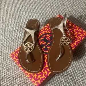 Tory Burch Sandals Mettalic  Gold Size 8M